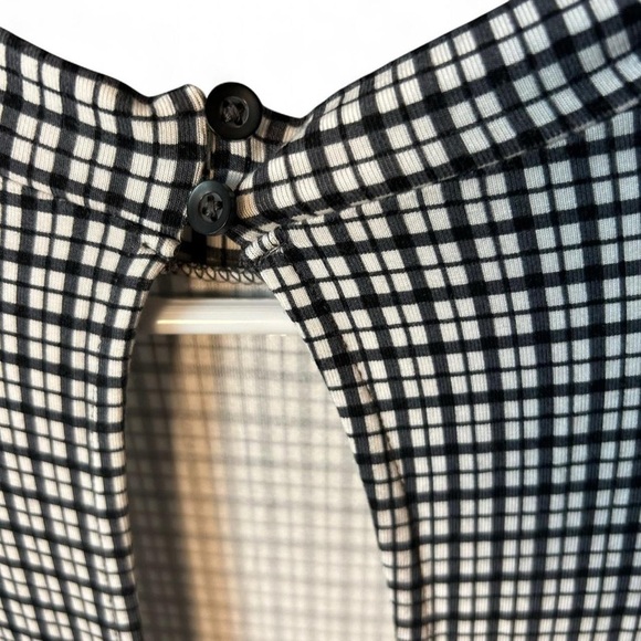 Forever 21 Black & White Plaid /Backless Dress – Size M - Picture 8 of 8
